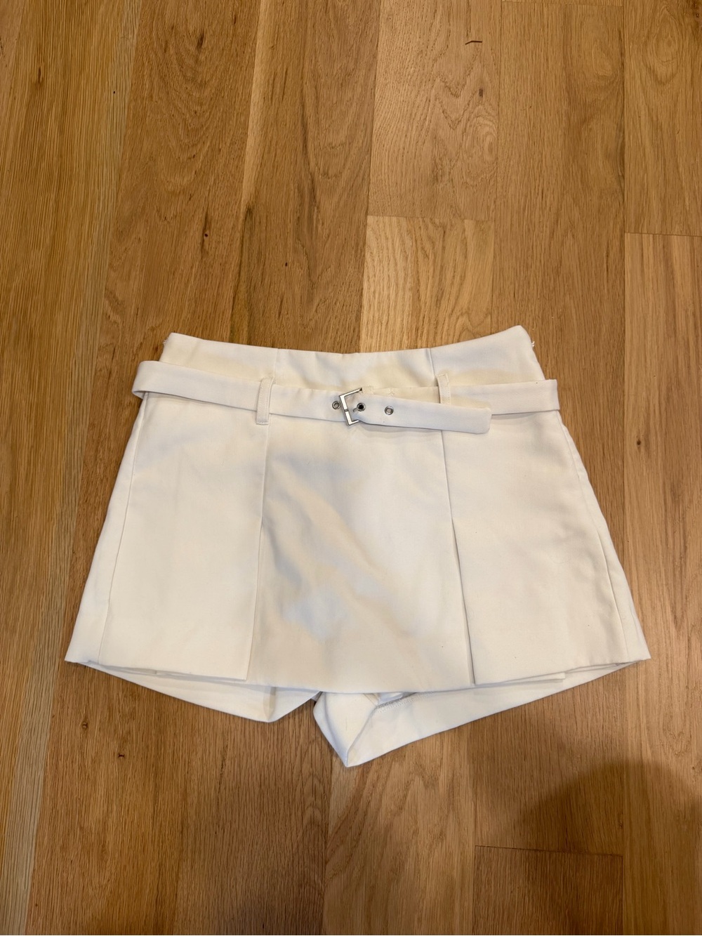 White Women's Belted Mini Skort